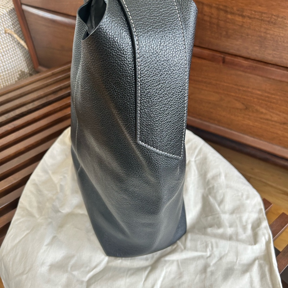 Banana Republic Slouchy Vida Tote Bag - Picture 5 of 9